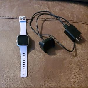 Fitbit versa lite
